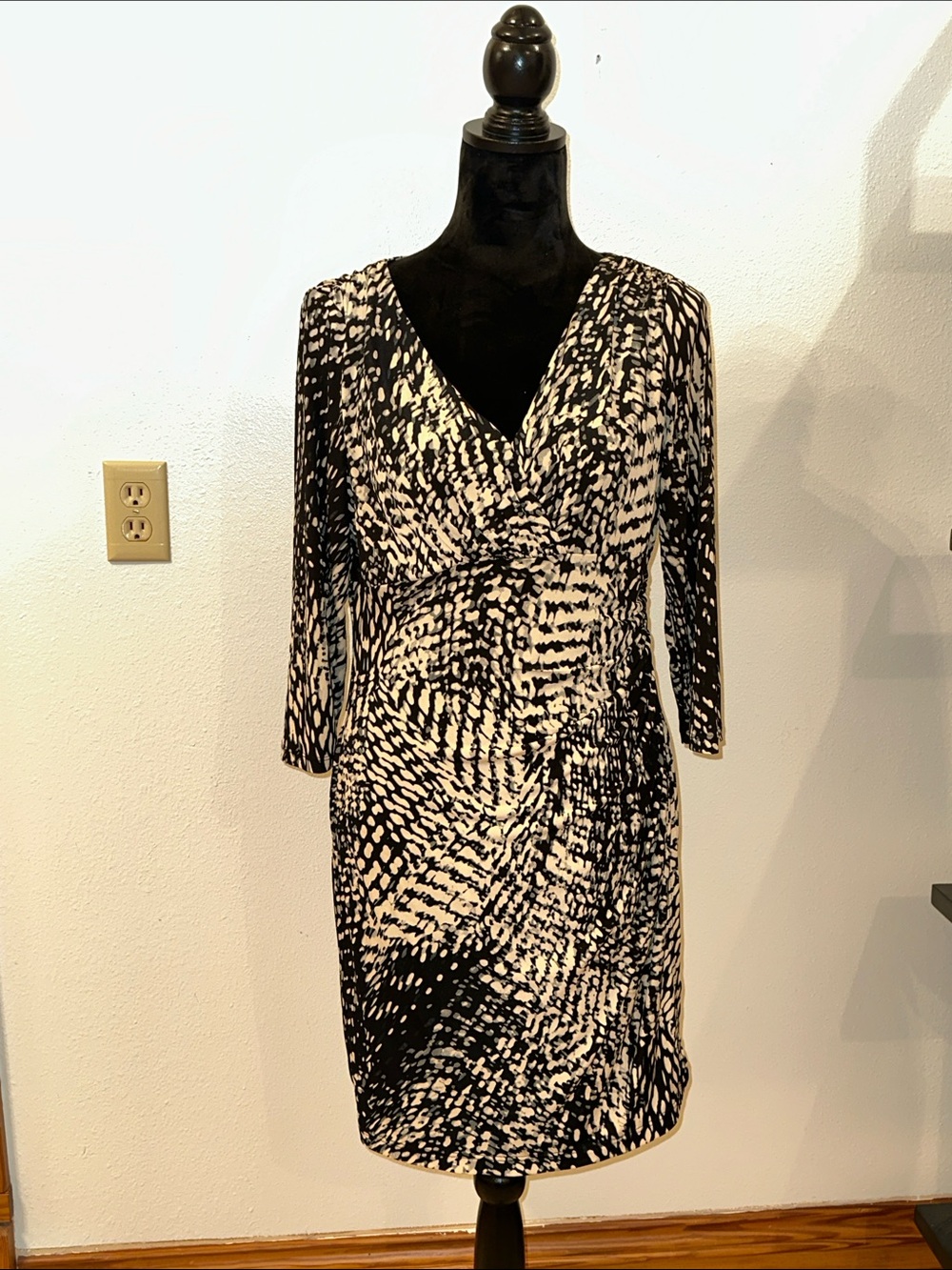 Lauren Ralph Lauren Black and White Long Sleeve Faux-Wrap Dress size 12 p